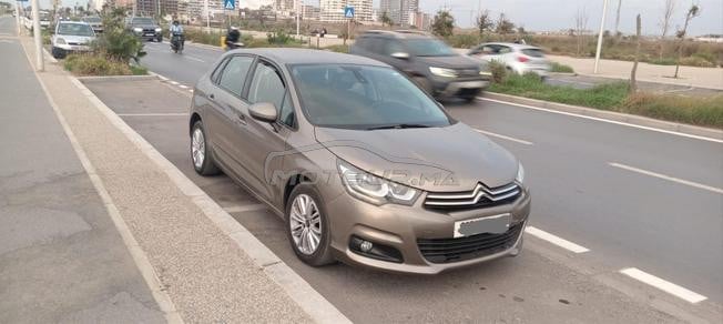 citroen c4 2017 en très bon état 