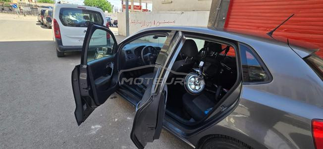 Volkswagen Polo Essence Manuelle 2011 à Casablanca