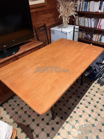 Table à manger avec chaises - 2