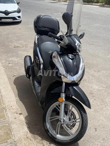 هوندا SH 300i موديل 2020 / 2024 - 2