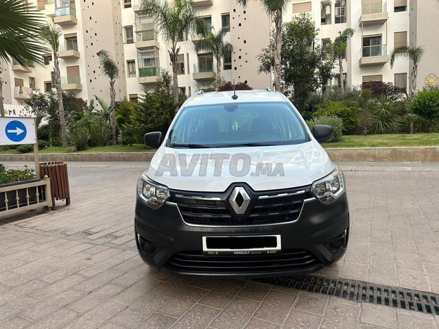 Renault express modèle 2023 tt option à Casa
