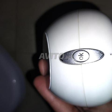 Haut-parleur Bluetooth multiport tout neuf - 2