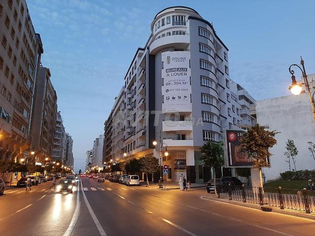 مكتب للإيجار 170 متر مربع بوسط مدينة طنجة