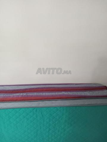 Trois matelas minces