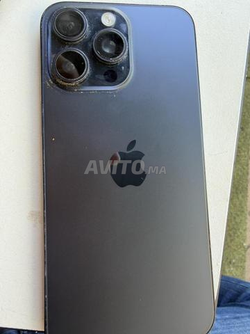 iPhone 15 Pro Max 512 comme neuf