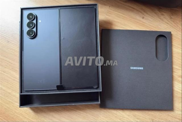 Samsung Galaxy Z Fold 7 512 Go Noir Neuf - 2