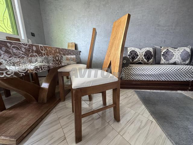 Table de salon avec 6 chaises - 2