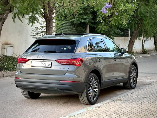 Audi Q3 1ere main full option 2024 etat neuf 