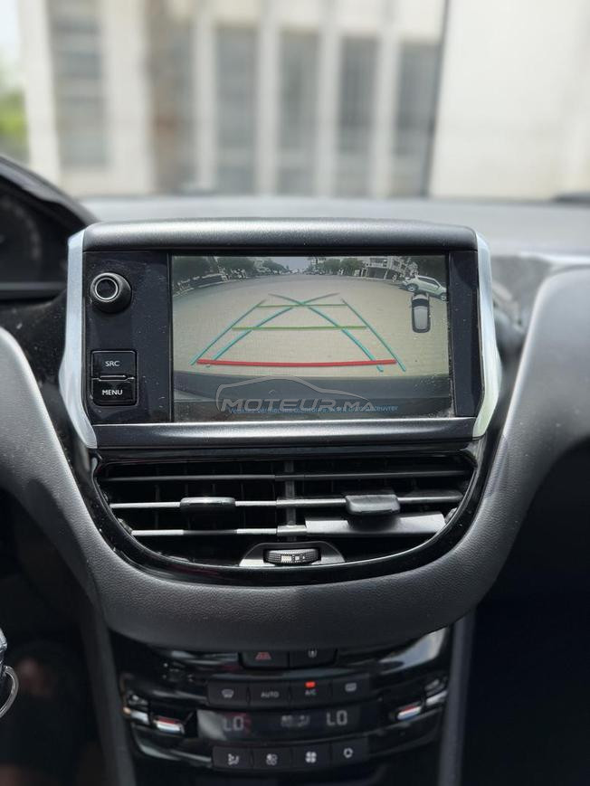 Peugeot 208 2020 with edition 1ere main
