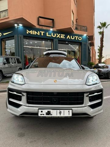 Porsche Cayenne Coupé sport design 2025