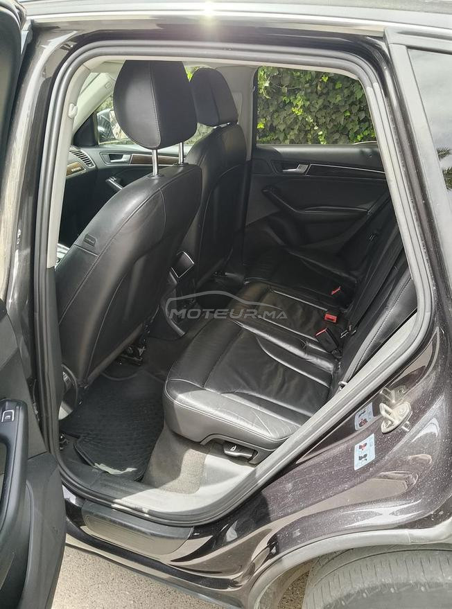 Je vends une Audi Q5 de 2013 en bon état.