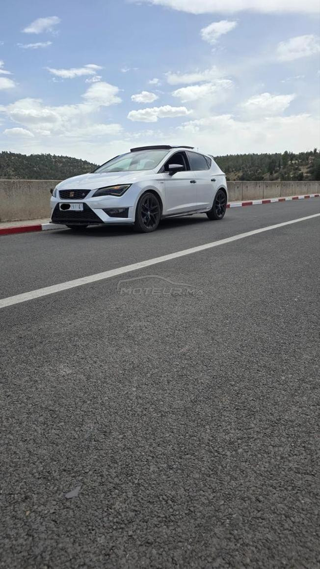 je mets ma voiture seat leon fr 