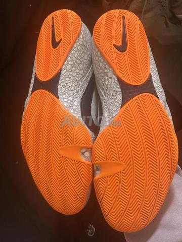 Bienvenue, gants de boxe, encore propres - 2