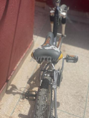 Vélo importé de France presque neuf - 2