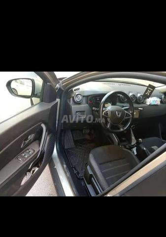 AUTO - 8CV - 110000km - N°1 - Tanger - 2