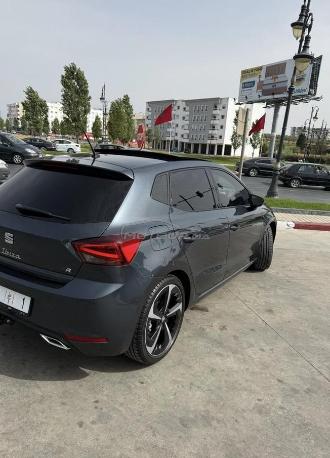 Seat Ibiza Essence Automatique 2024 à Tanger