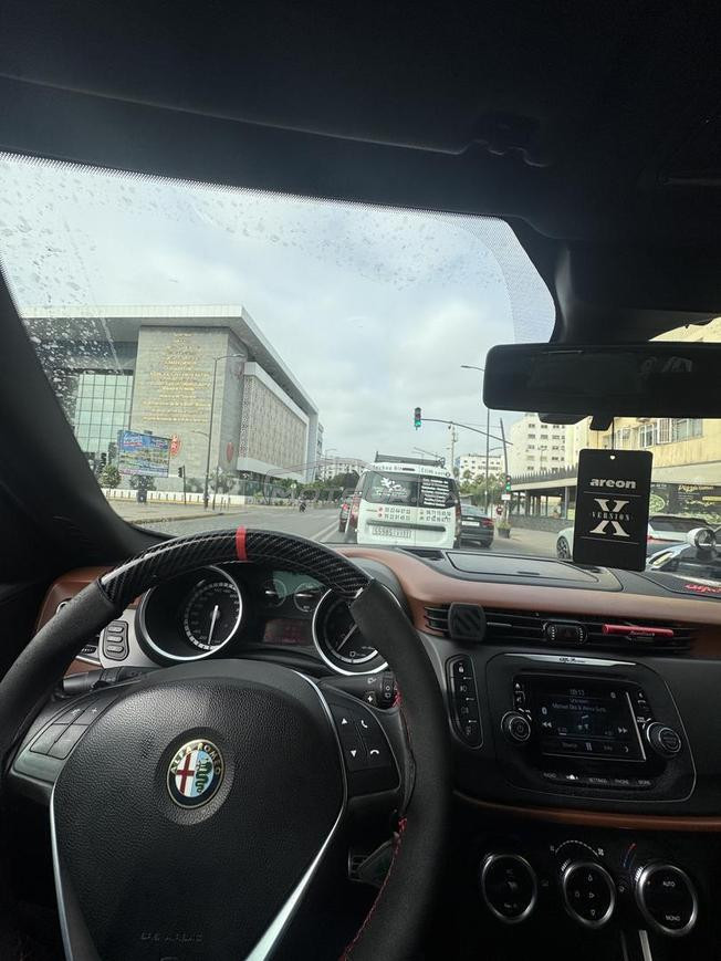 alfa Romeo 2016 tout options  
