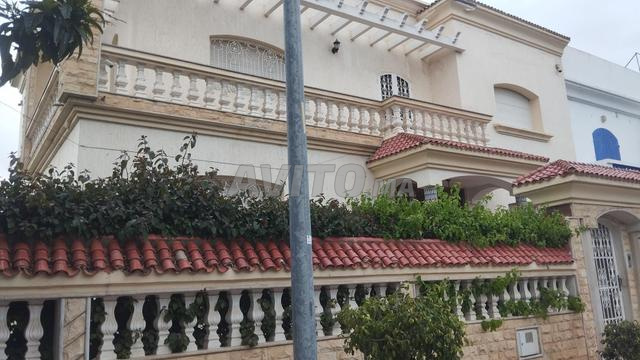 طابق فيلا مفروش للكراء بقلب مدينة المحمدية
