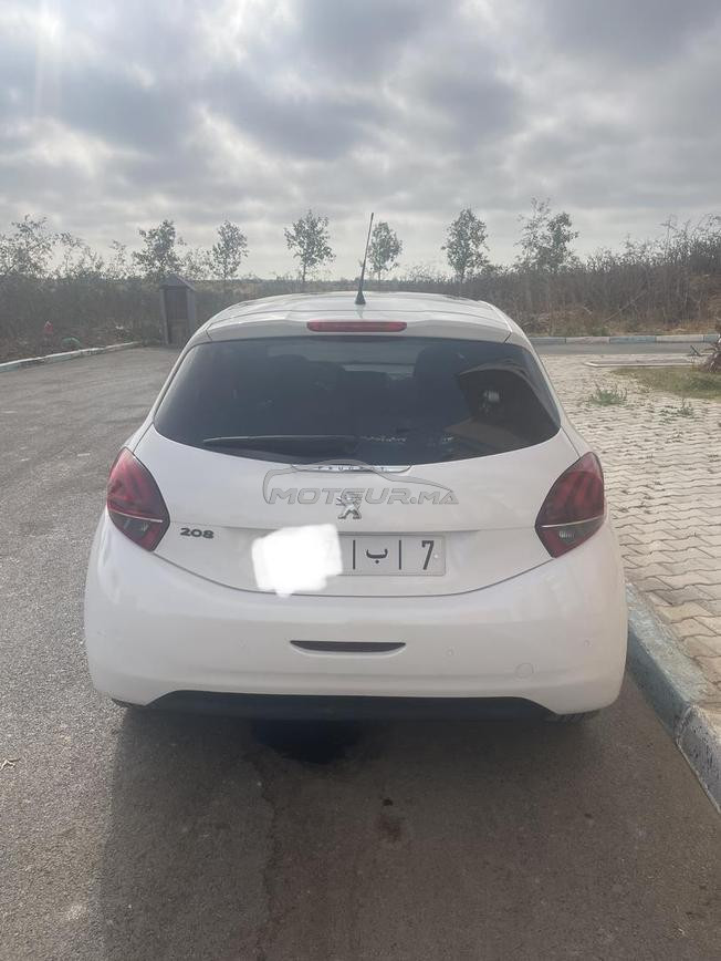 Peugeot 208 Diesel Manuelle 2018 à Bouznika