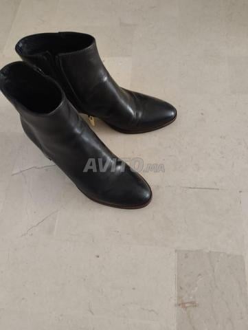 Botte élégante noire pour femme