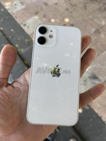 آيفون 12 ميني