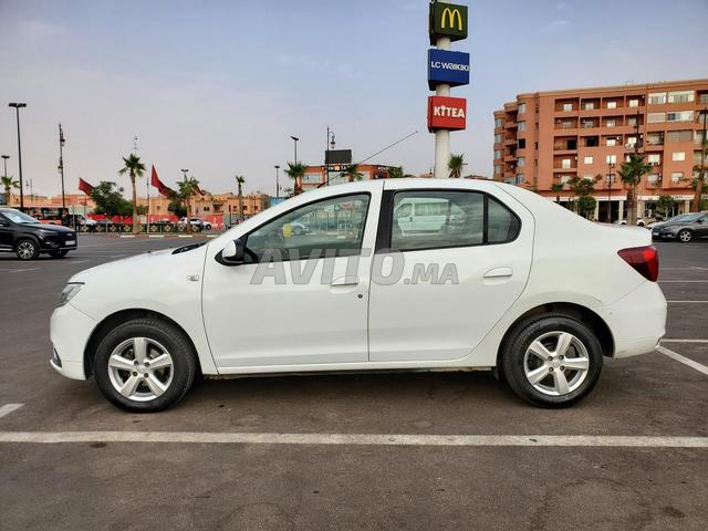 Dacia Logan Diesel Manuelle 2017 à Marrakech - 2