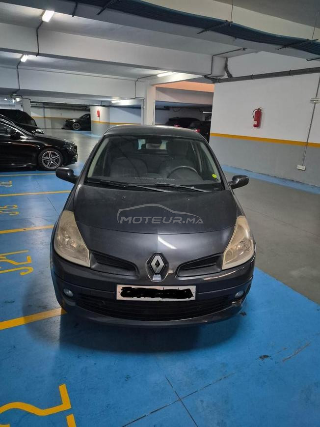 Renault Clio Essence Manuelle 2009 à Casablanca