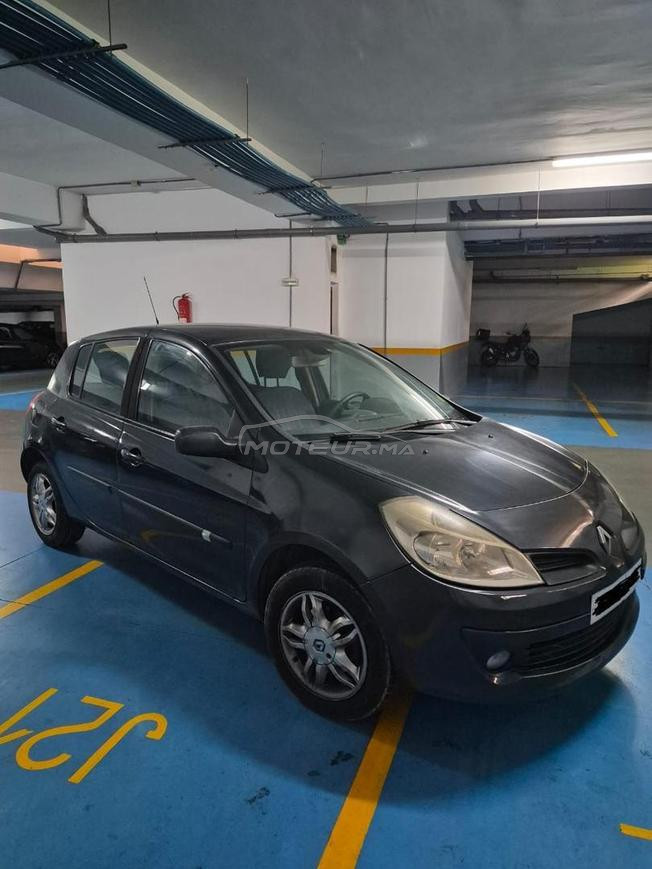 Renault Clio Essence Manuelle 2009 à Casablanca