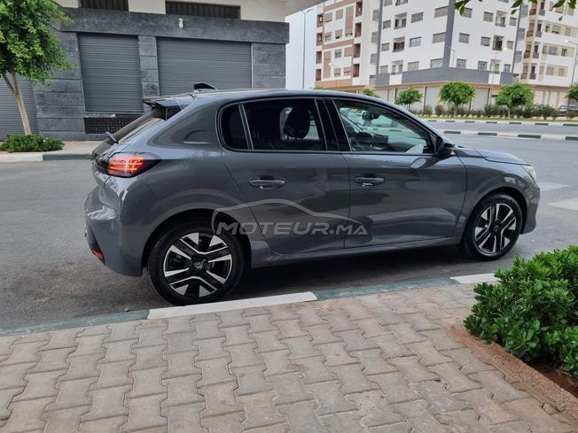 Peugeot 208 allure 