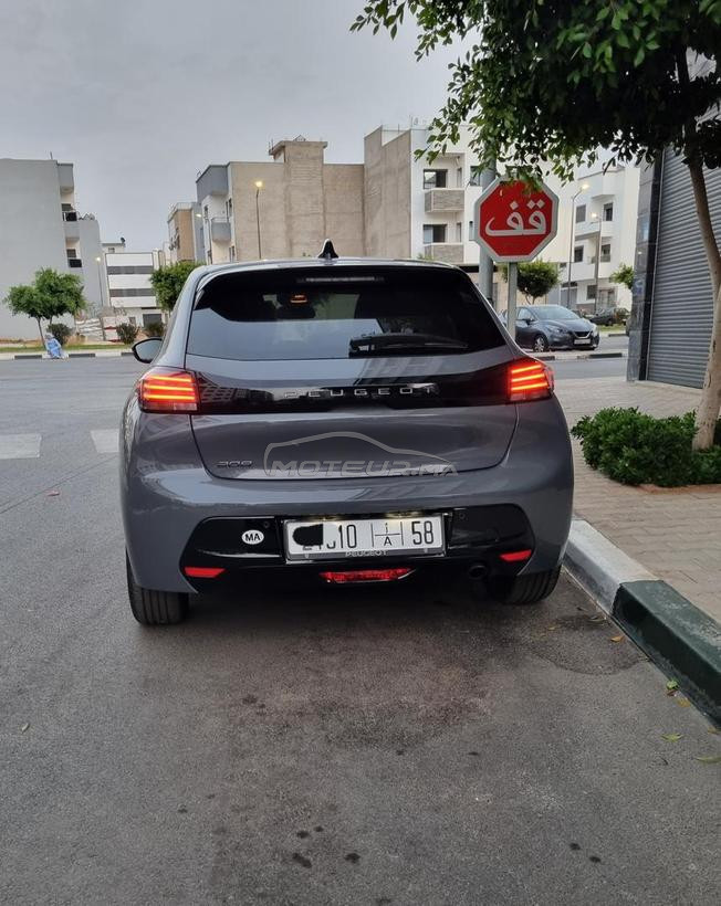 Peugeot 208 allure 