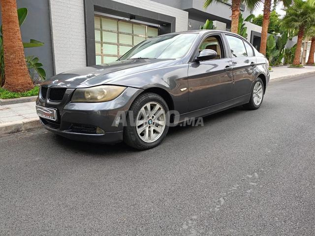 BMW الفئة الثالثة بنزين يدوية 2006 في الدار البيضاء