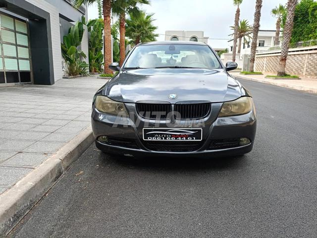 BMW الفئة الثالثة بنزين يدوية 2006 في الدار البيضاء