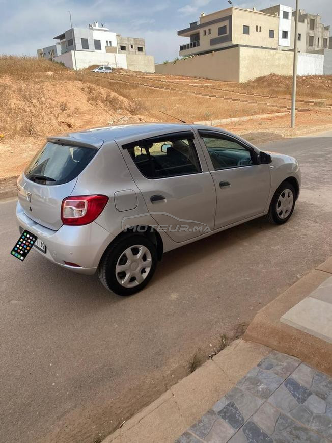 Dacia Sandero tout options tel 