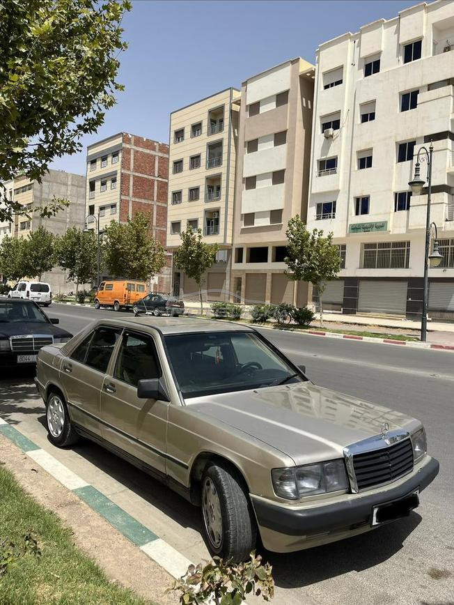 Mercedes-Benz 190 Diesel Manuelle 1988 à Taza