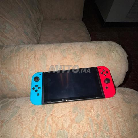 Nintendo Switch avec accessoires - 2