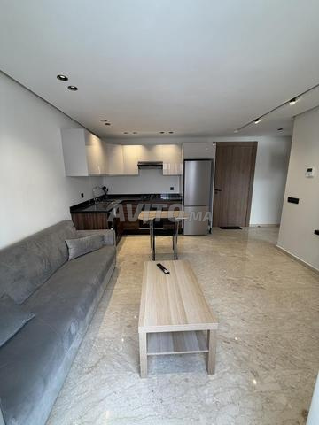 Studio à louer à côté de la clinique Cheikh Khalifa