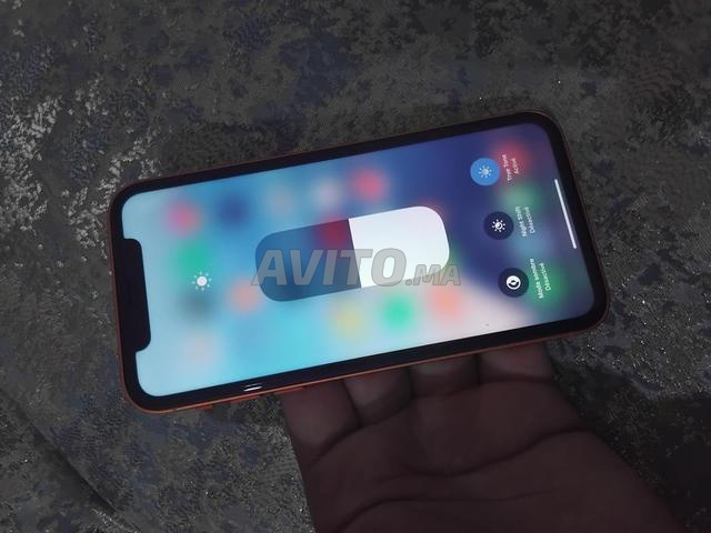 آيفون XR رسمي 17 برو