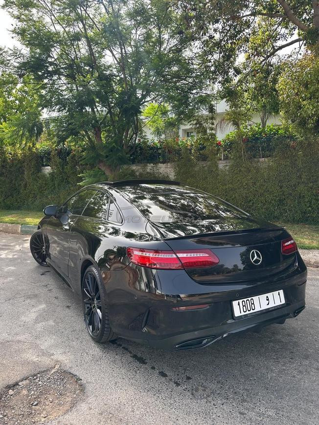     Mercedes-Benz E220d Coupé Full Options