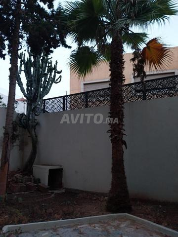 طابق أرضي لمنزل مع كراج للإيجار. - 2