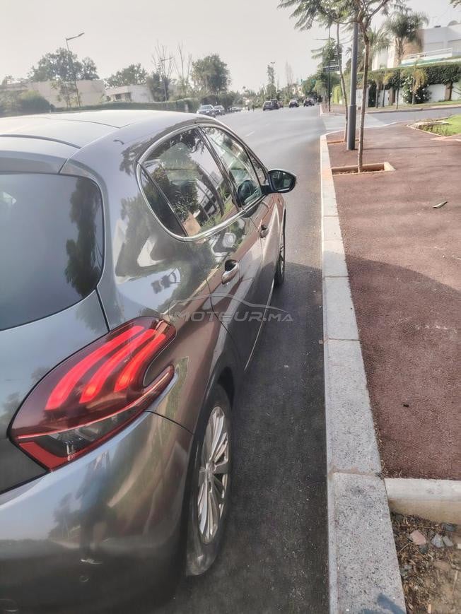 Peugeot 208 Diesel Manuelle 2019 à Rabat