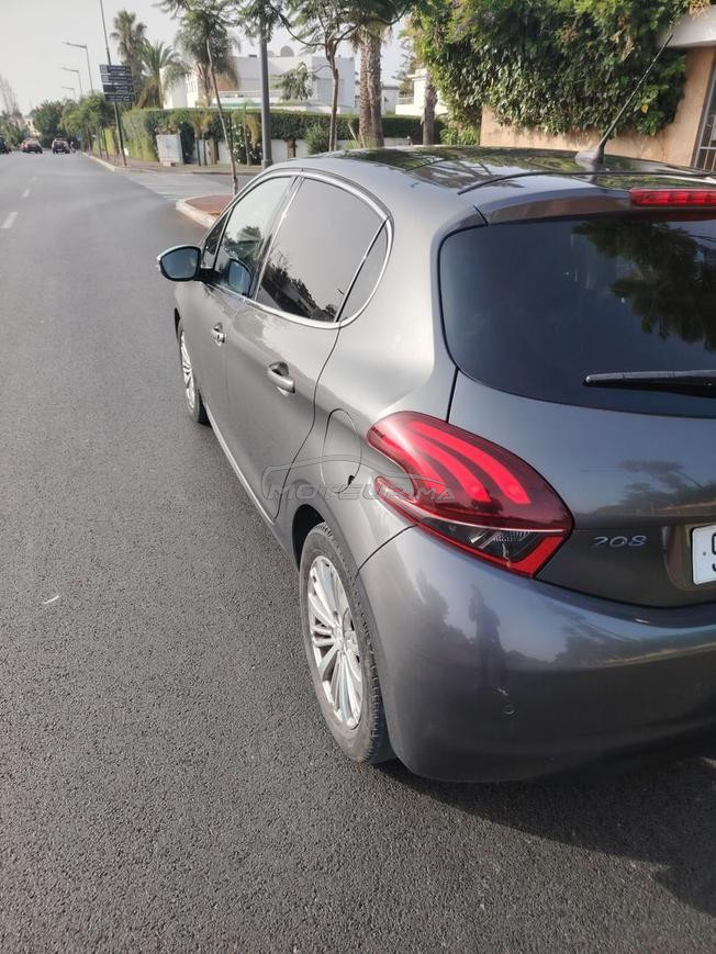 Peugeot 208 Diesel Manuelle 2019 à Rabat