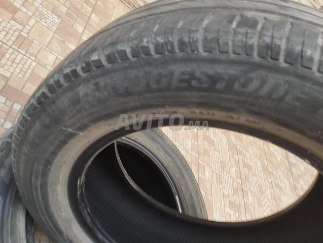 VENDS 2 PNEUS Bridgestone R15 195/60