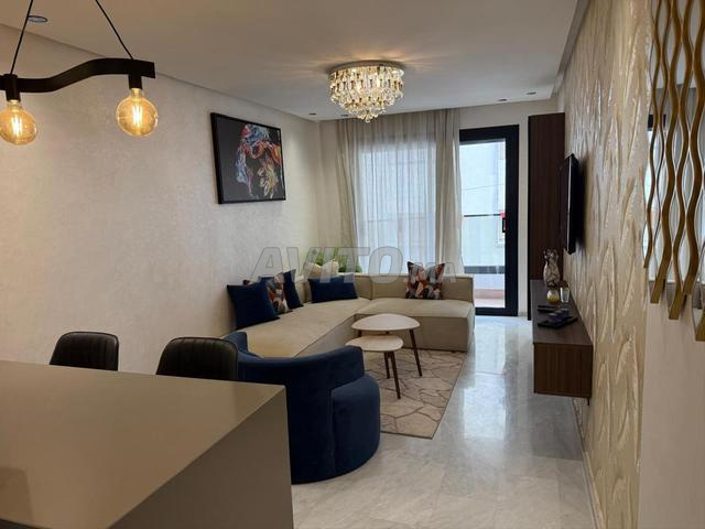 Studio Haut Standing Meublé – Terrasse & Parking