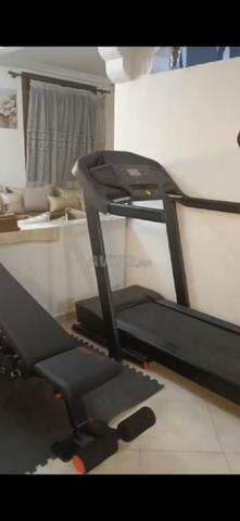 جهاز جري كهربائي مع بنش رياضي - 2
