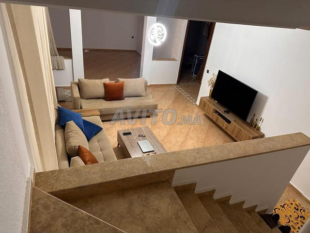 Étage de villa à louer 120 m² à Riad Assalam