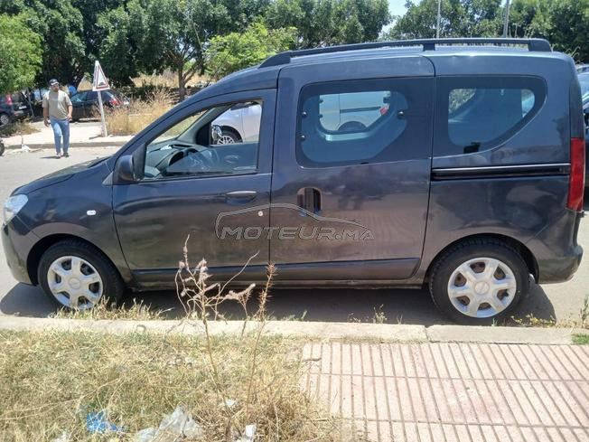 سيارة للبيع dacia dokker