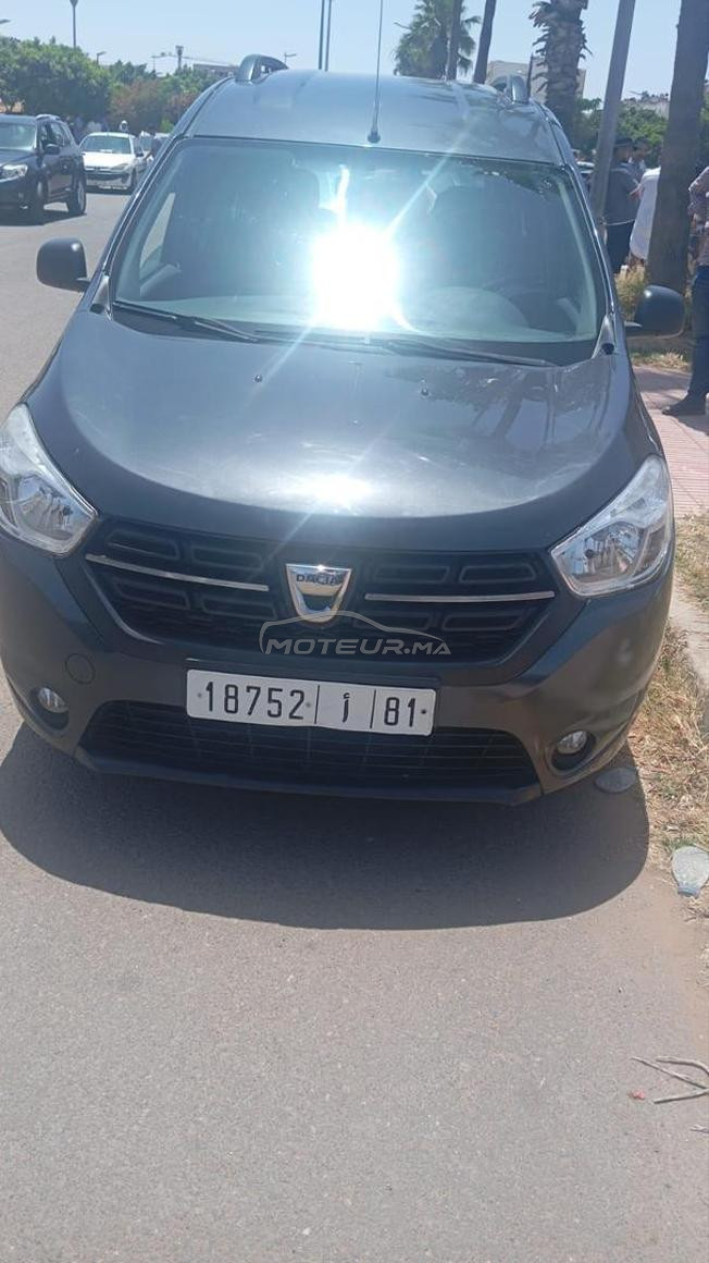 سيارة للبيع dacia dokker