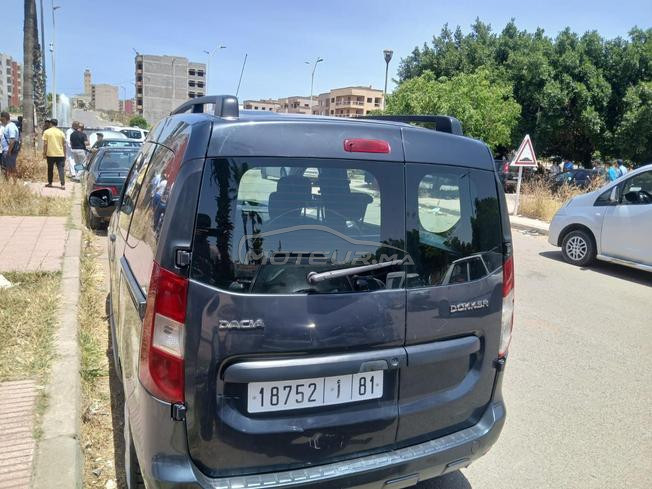 سيارة للبيع dacia dokker
