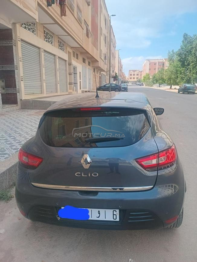 سيارة للبيع