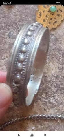 Bagues, colliers et bracelets berbères anciens